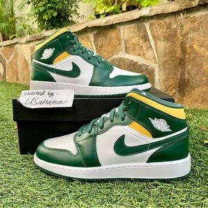Nike Air Jordan 1 mid GS green white shoes